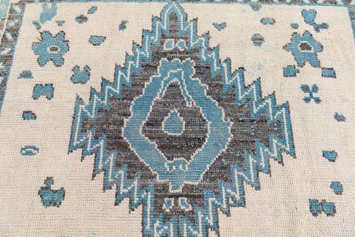 7' 8 x 10' 1 Hand Knotted Moroccan Wool Rug