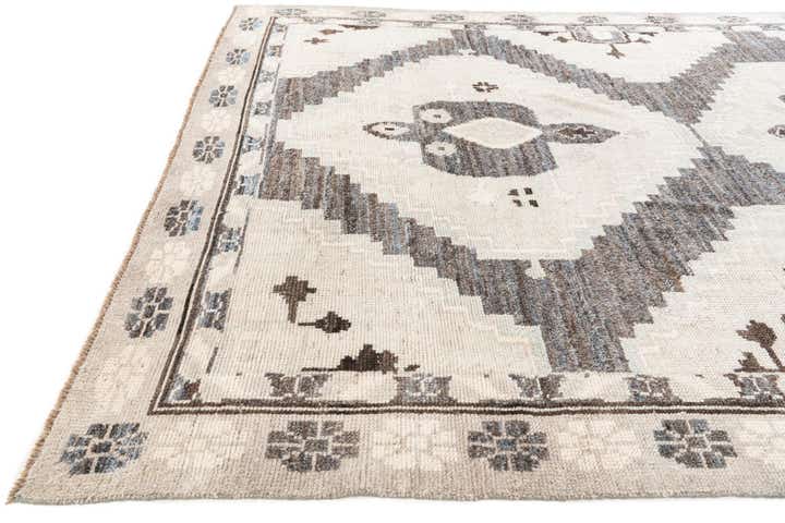 9' x 12' 1 Hand Knotted Moroccan Wool Rug