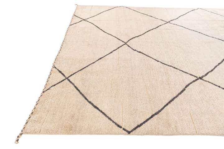 8' x 12' Hand Knotted Moroccan Wool Rug