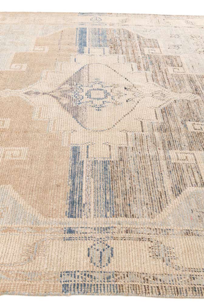 7' 9 x 10' 2 Hand Knotted Moroccan Wool Rug
