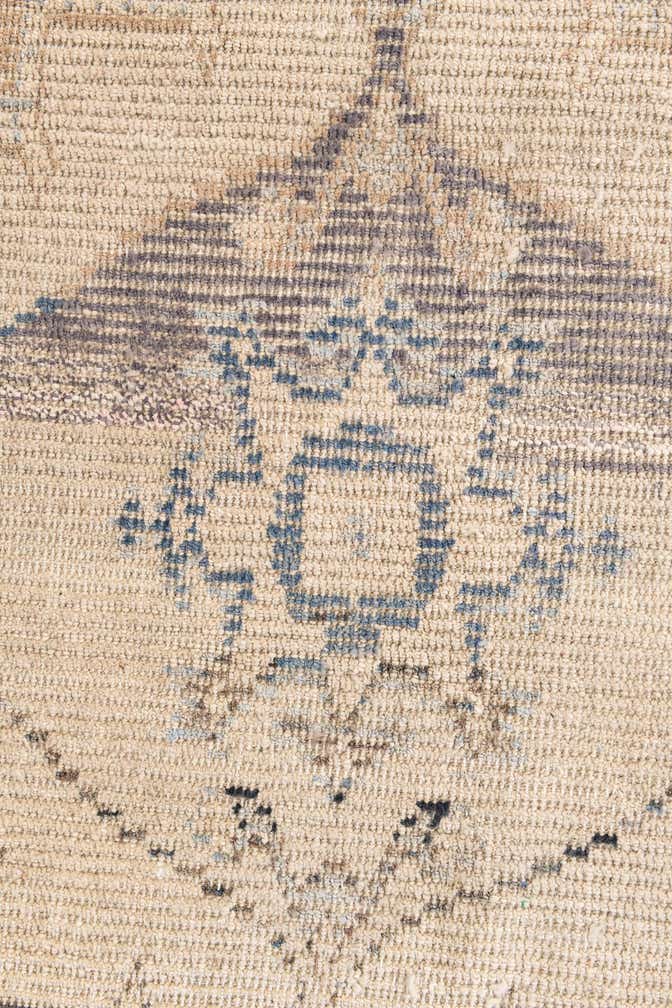 7' 9 x 10' 2 Hand Knotted Moroccan Wool Rug