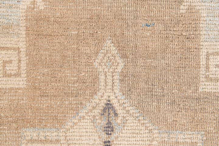 7' 9 x 10' 2 Hand Knotted Moroccan Wool Rug