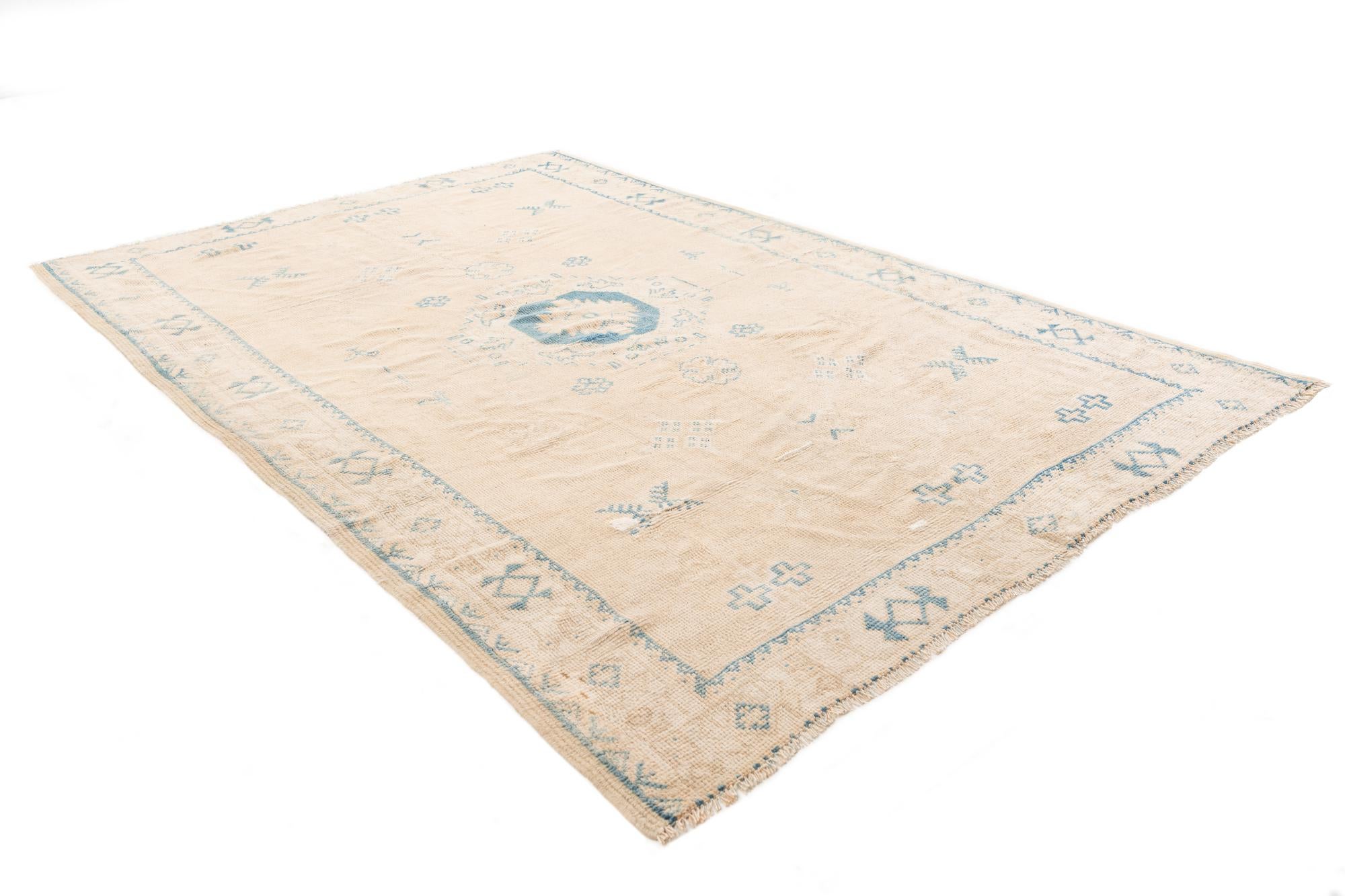 5' 2 x 8' Hand Knotted Moroccan Wool Rug