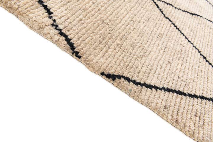 8' 1 x 10' Hand Knotted Moroccan Wool Rug