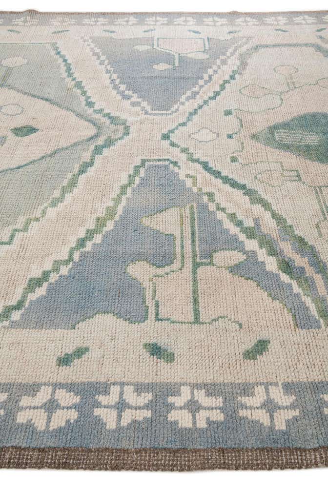 8' 8 x 10' Hand Knotted Moroccan Wool Rug