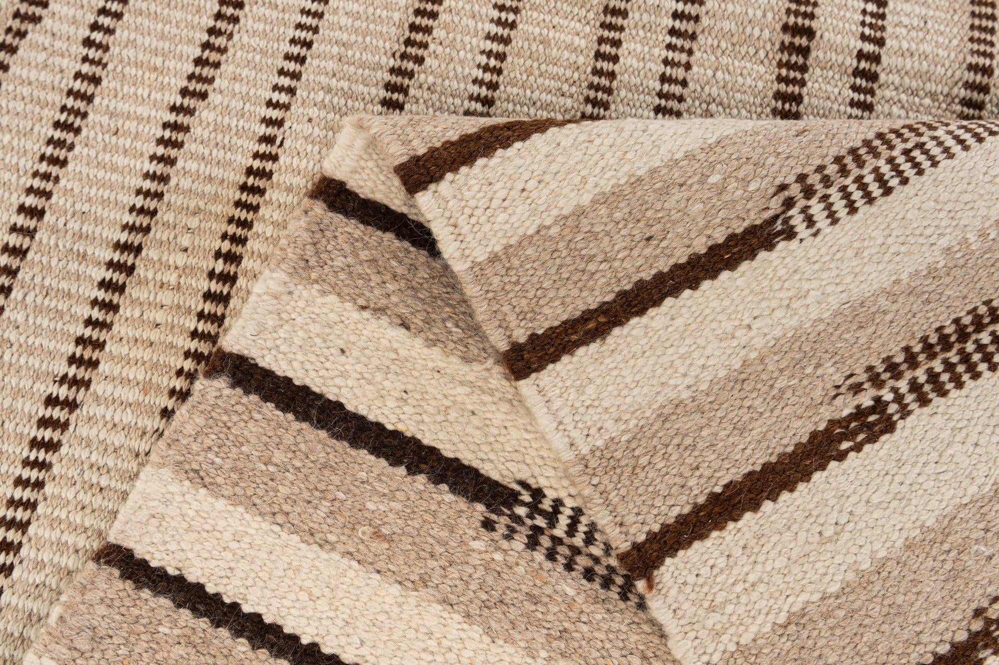 8' 1 x 11' 5 Hand Knotted Moroccan Wool Rug