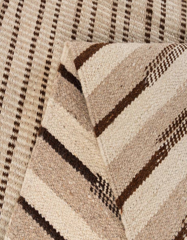 Detail image of 8' 1 x 11' 5  Hand Knotted Moroccan Wool Rug