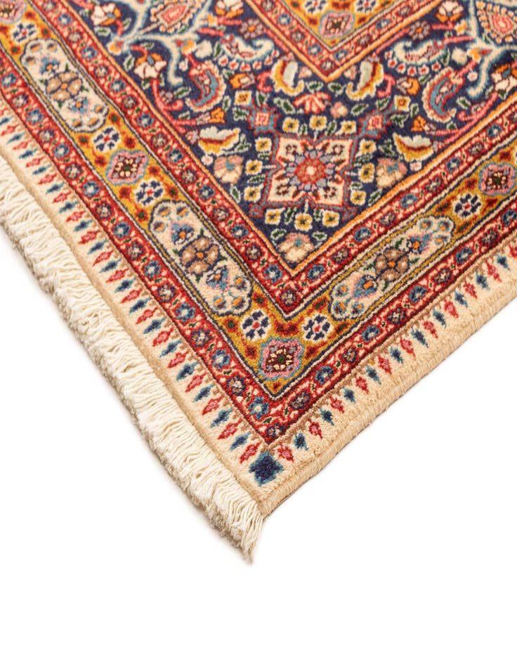 Detail image of 6' 7 x 8' 5 Moud Rug