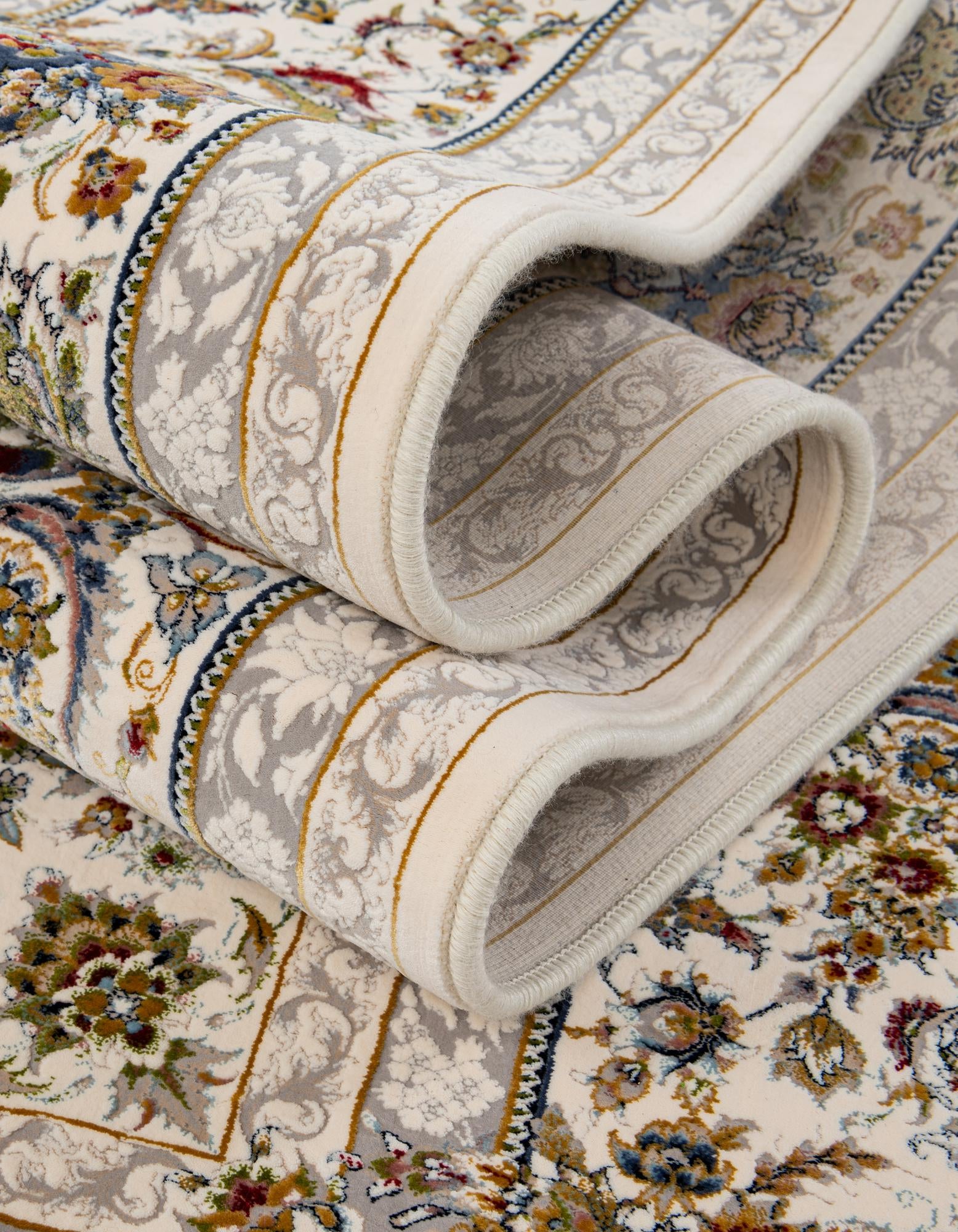 8' x 10' Moudon Rug
