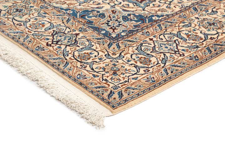 7' 1 x 10' 2 Nain Wool Rug