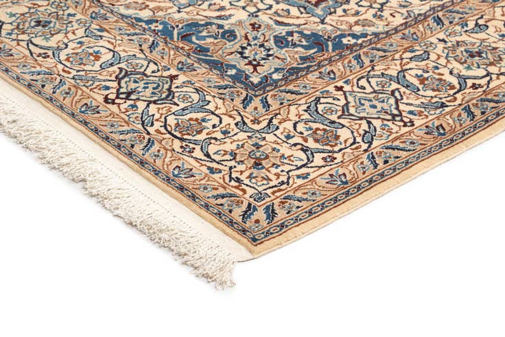 Detail image of 7' 1 x 10' 2 Nain Wool Rug