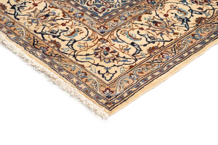 7' 1 x 10' Nain Rug