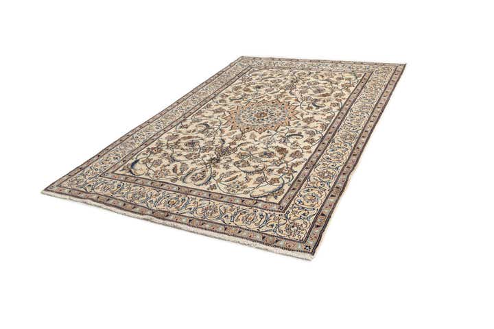 6' 4 x 10' Nain Wool Rug