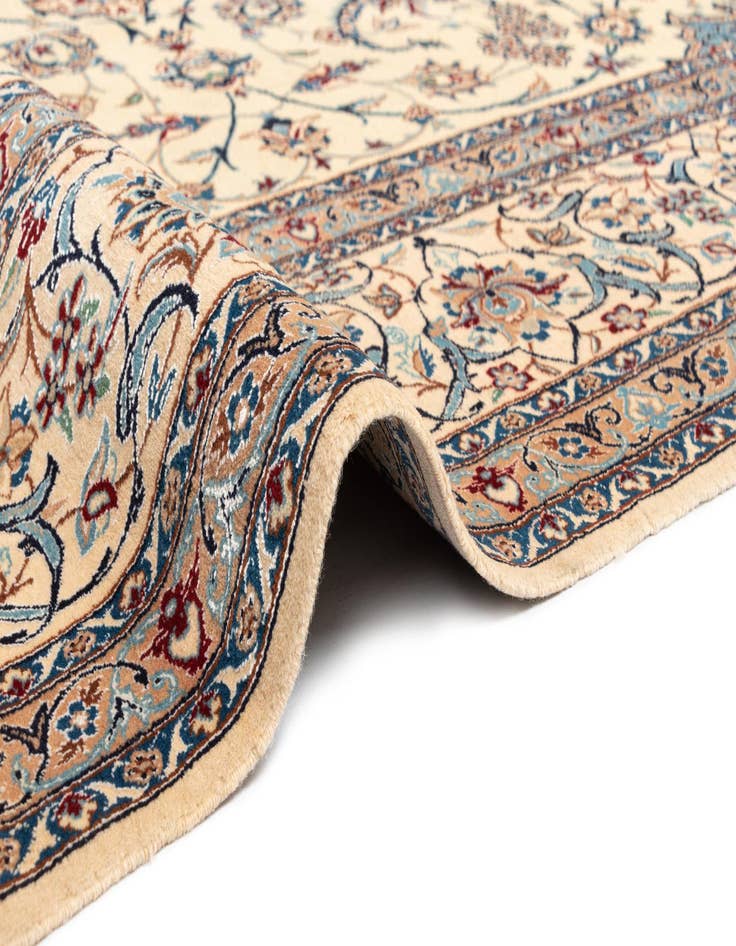 Detail image of 7' 7 x 11' 7 Nain Rug