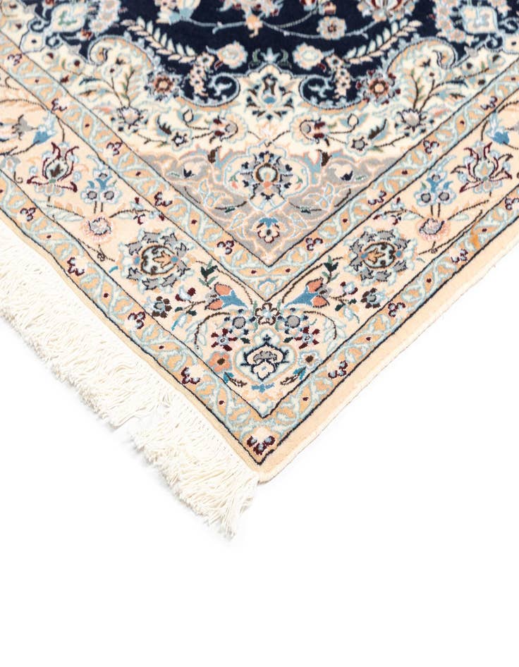 Detail image of 3' 11 x 6' Nain Rug