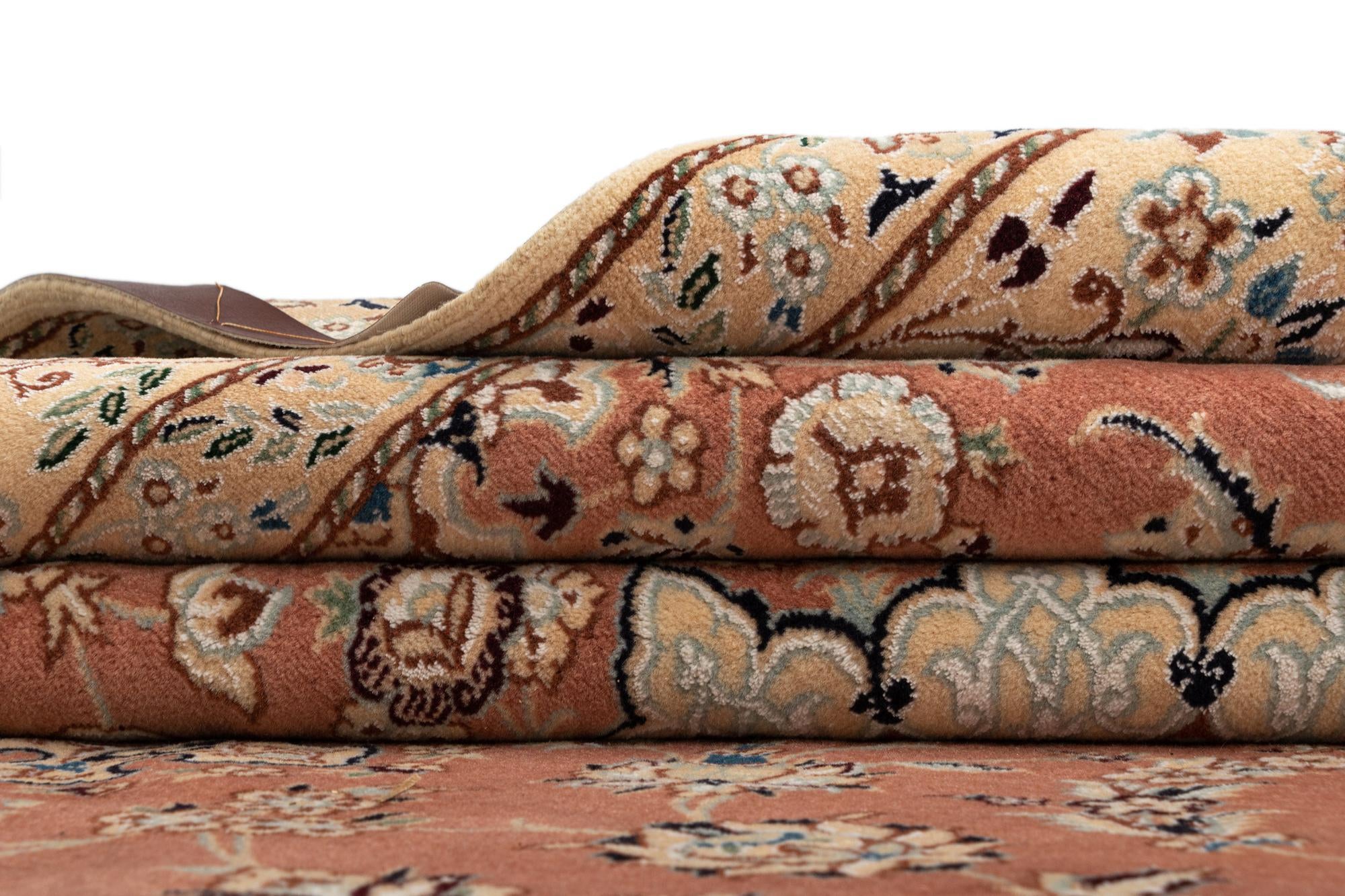 6' 6 x 9' 10 Nain Wool Rug