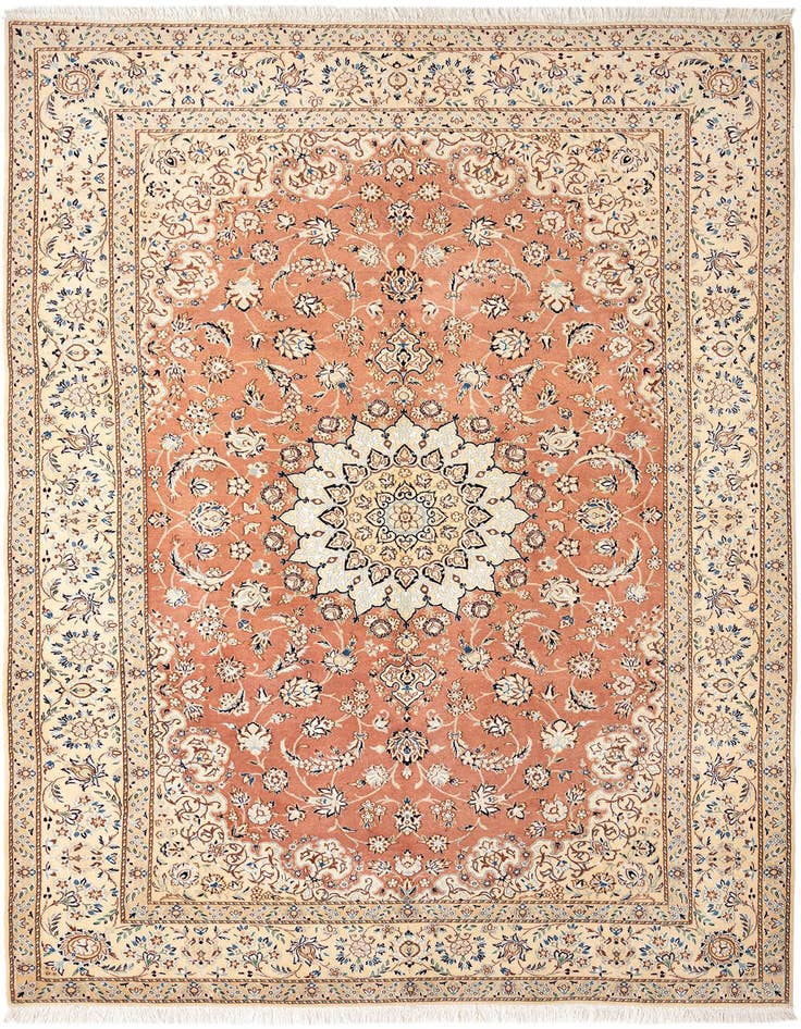 Detail image of 6' 6 x 9' 10 Nain Wool Rug