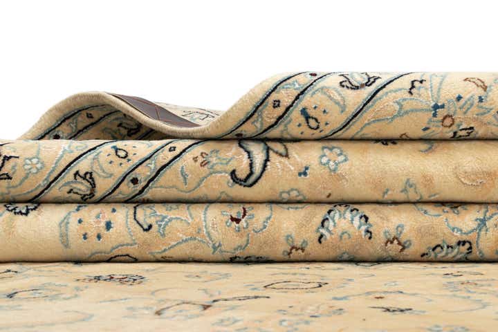 6' 6 x 9' 8 Nain Wool Rug