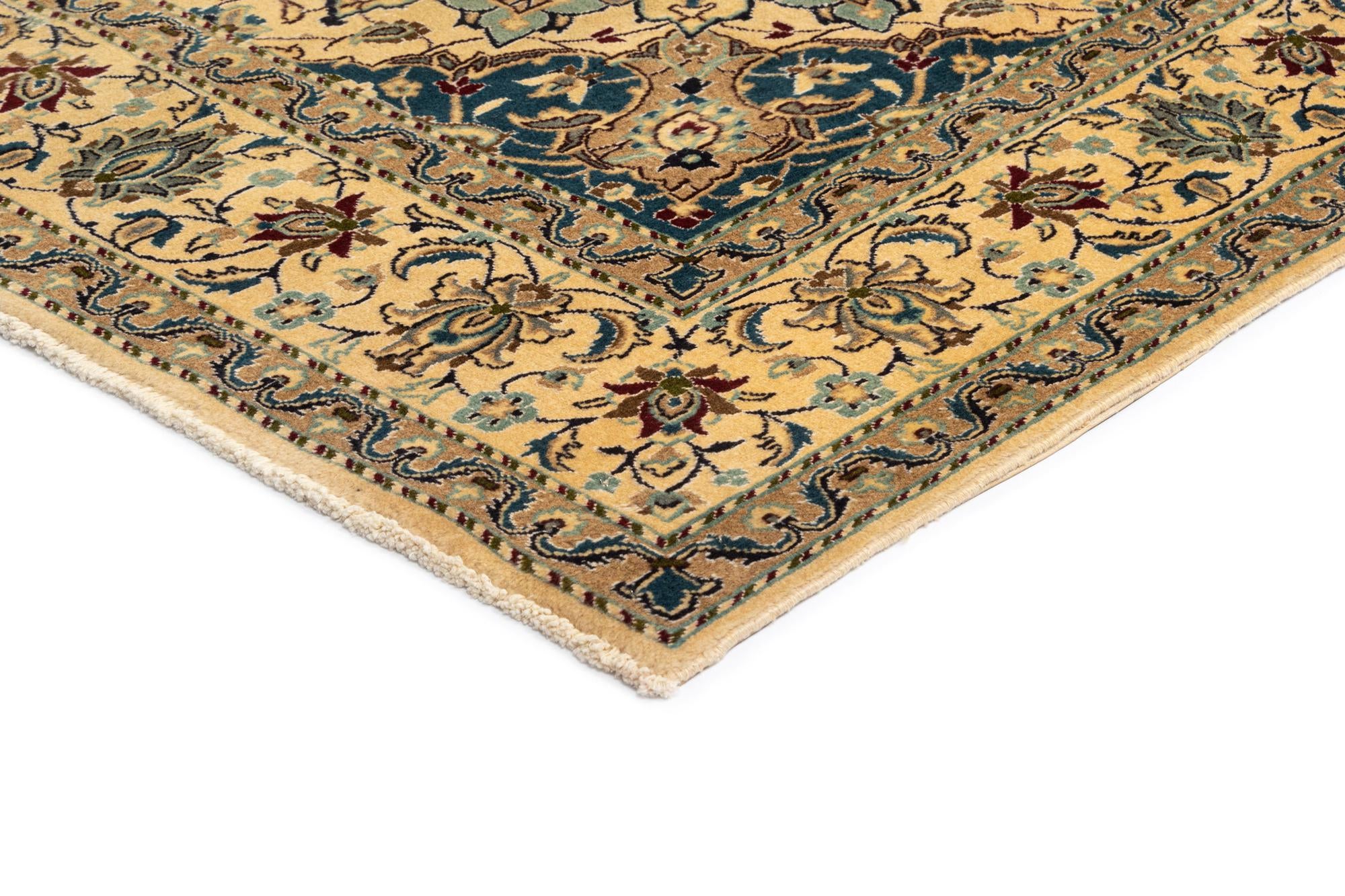 6' 5 x 10' Nain Rug