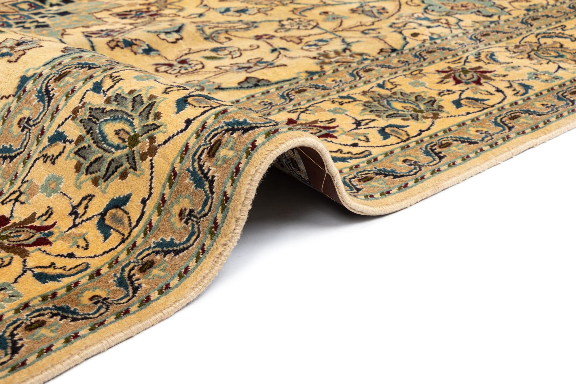 6' 5 x 10' Nain Rug