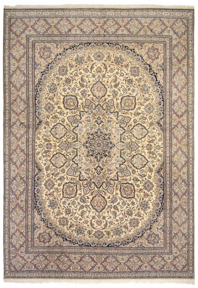 Detail image of 9' 8 x 12' 11 Hand Knotted Nain Rug