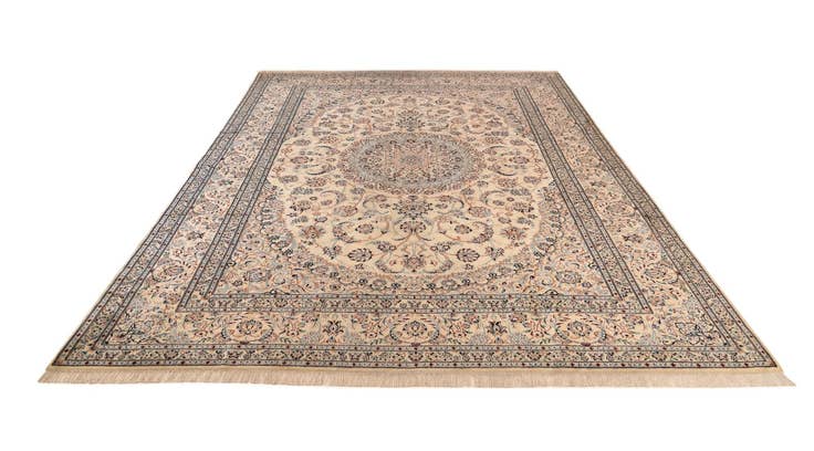 Detail image of 8' x 11' 4 Nain Rug