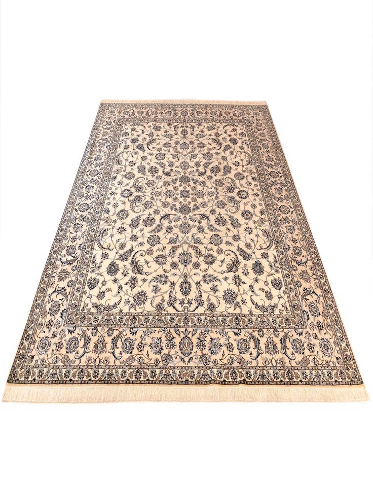 Detail image of 8' 6 x 10' 1 Nain Rug