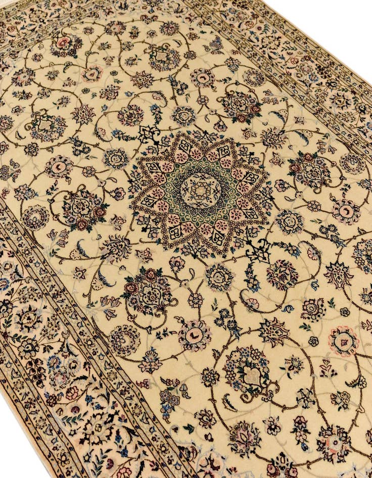 Detail image of 5' 4 x 7' 8 Nain Rug