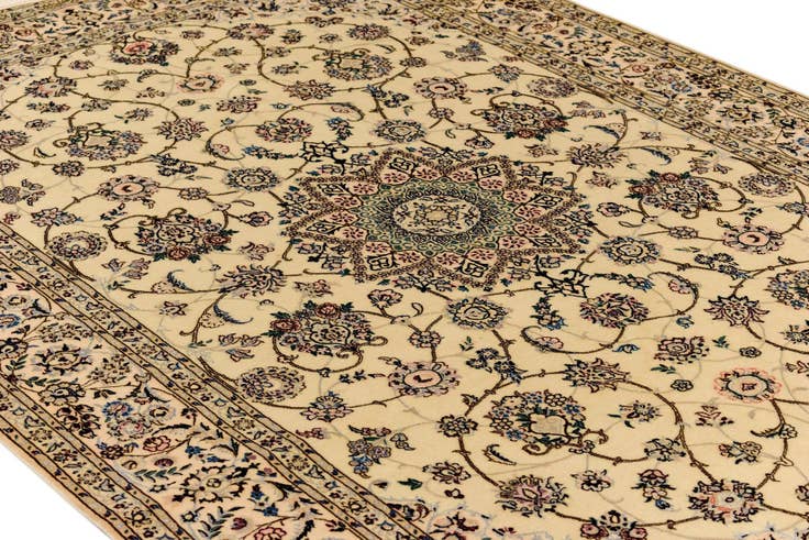 Detail image of 5' 4 x 7' 8 Nain Rug
