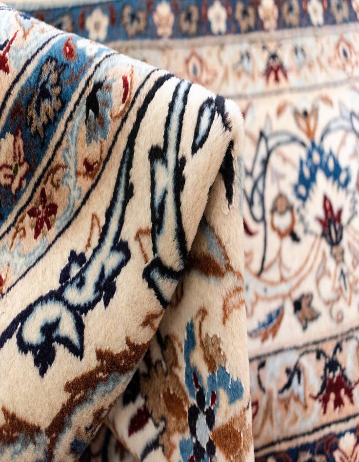 Detail image of 7' 1 x 11' 11 Nain Rug