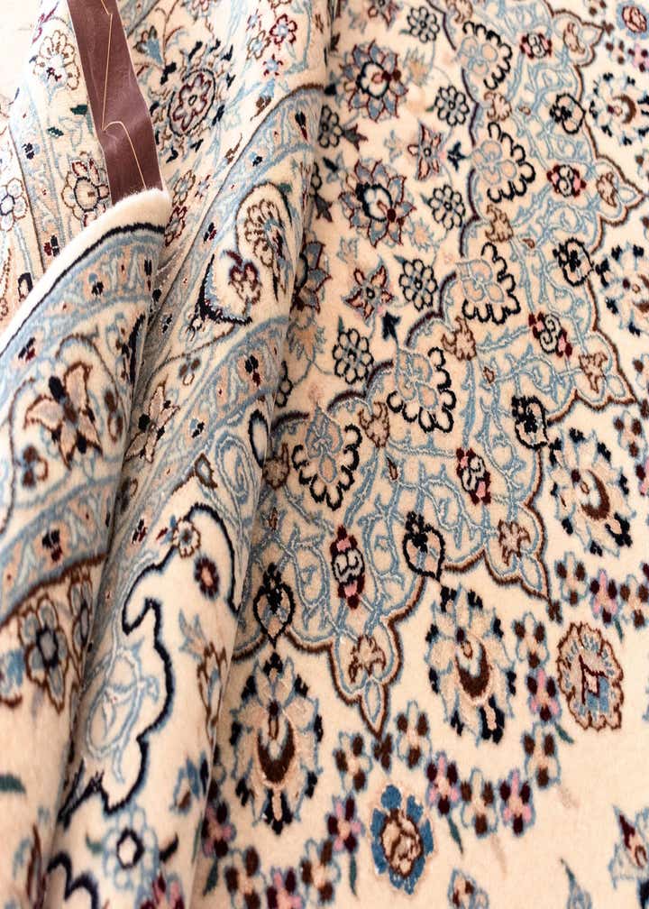 6' 11 x 9' 10 Nain Rug