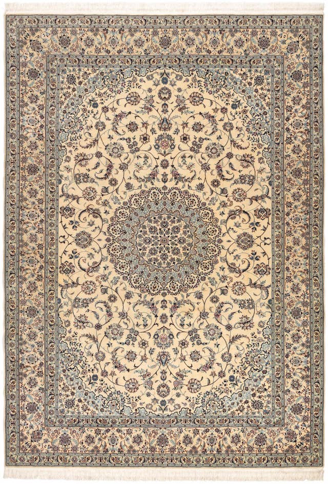 Detail image of 6' 11 x 9' 10 Nain Rug
