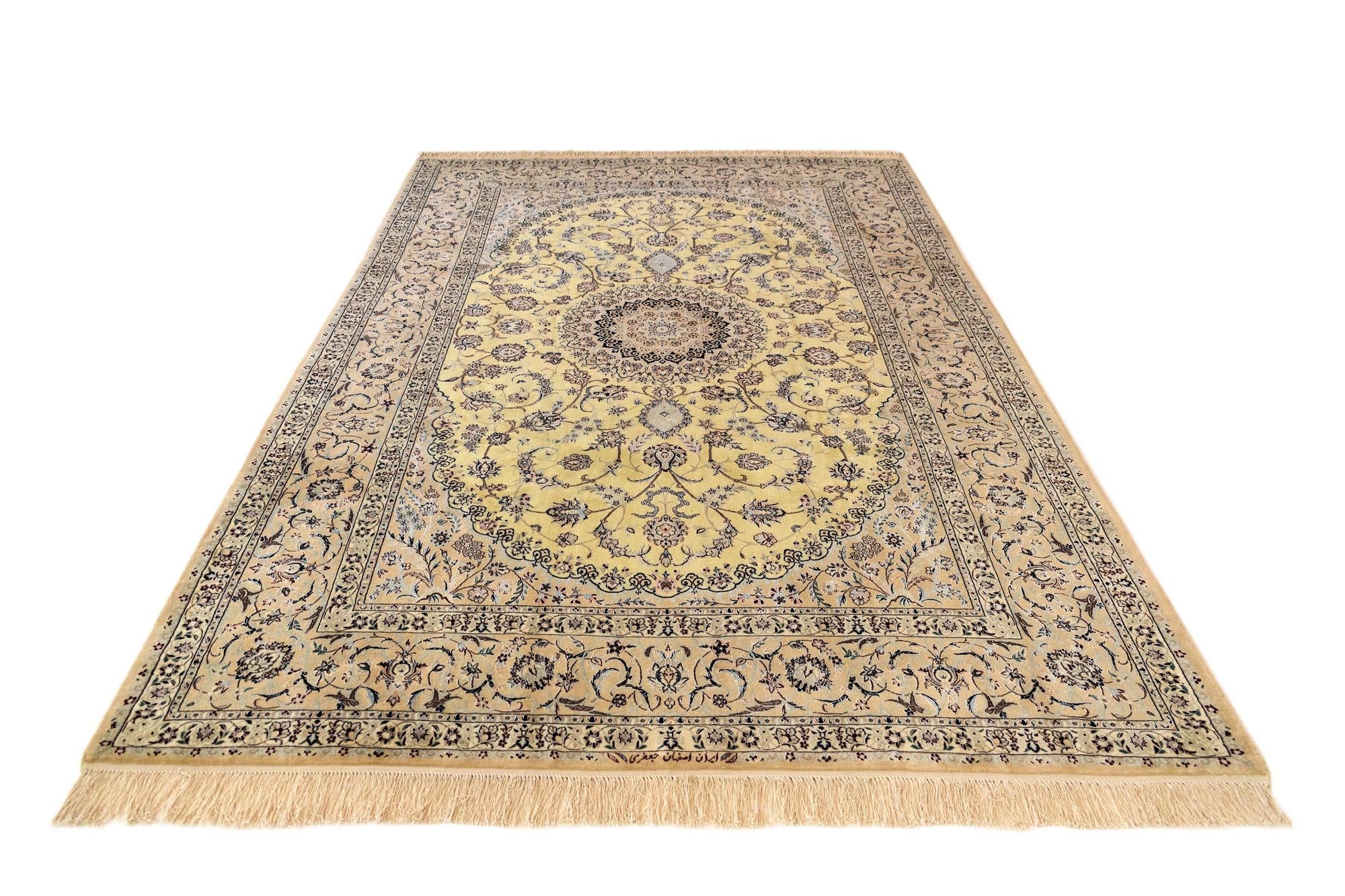 6' 5 x 9' 11 Nain Rug