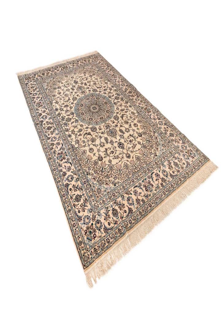 6' 8 x 10' 8 Nain Rug