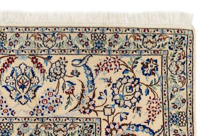 6' 8 x 10' Nain Rug