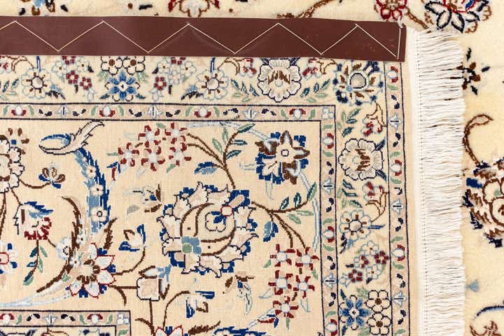 6' 8 x 10' Nain Rug