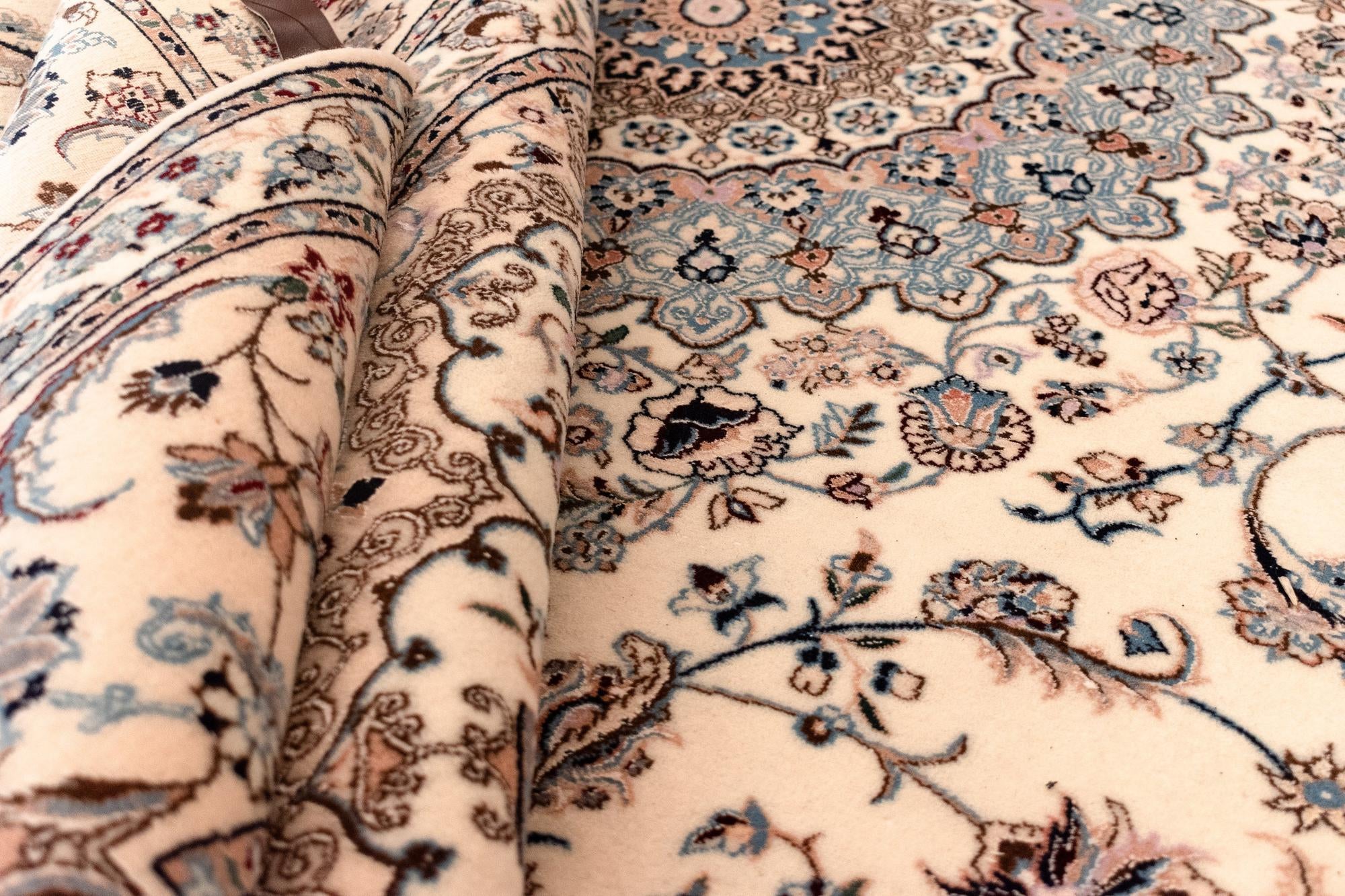6' 8 x 10' 6 Nain Rug