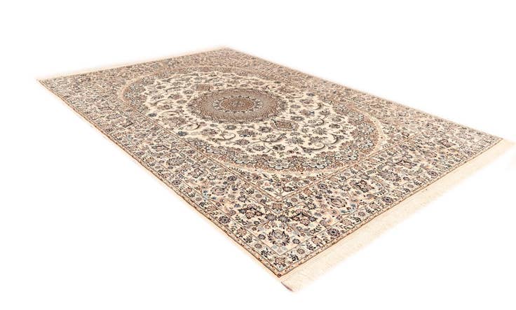 Detail image of 6' 9 x 10' 4 Nain Rug