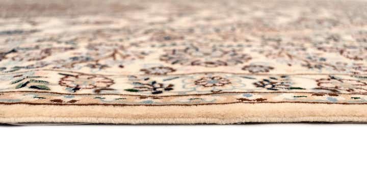 6' 9 x 10' 4 Nain Rug