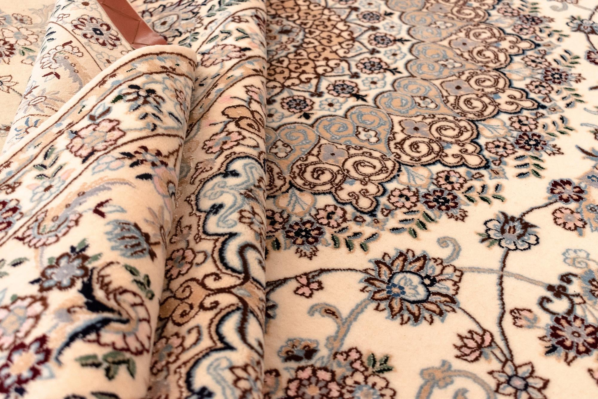 6' 9 x 10' 4 Nain Rug
