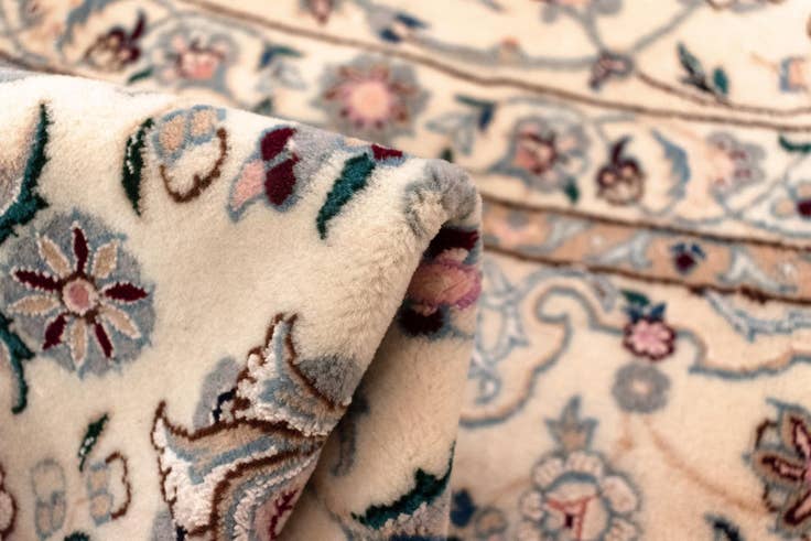 Detail image of 6' 10 x 10' 1 Nain Rug