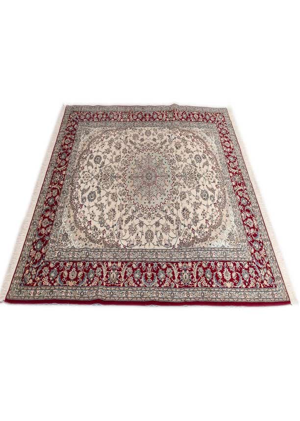 6' 8 x 10' Nain Rug