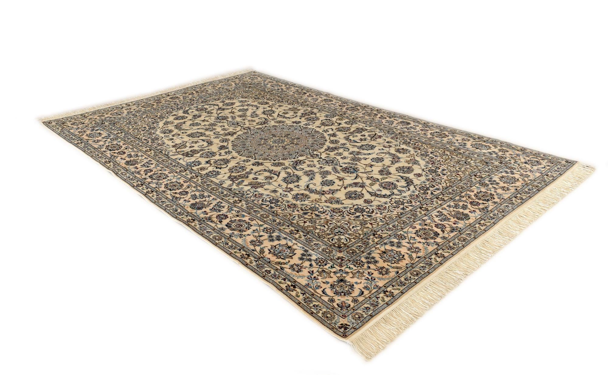 6' 7 x 9' 11 Nain Rug