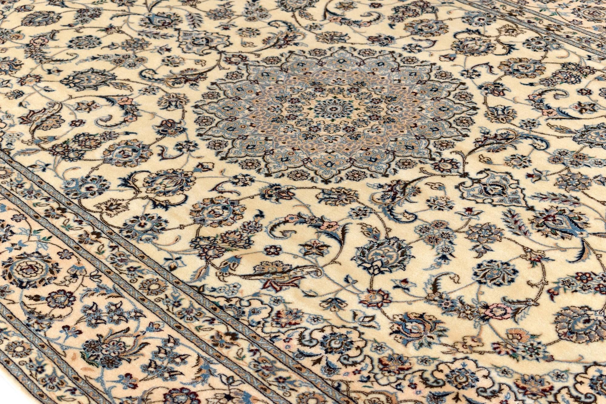 6' 7 x 9' 11 Nain Rug