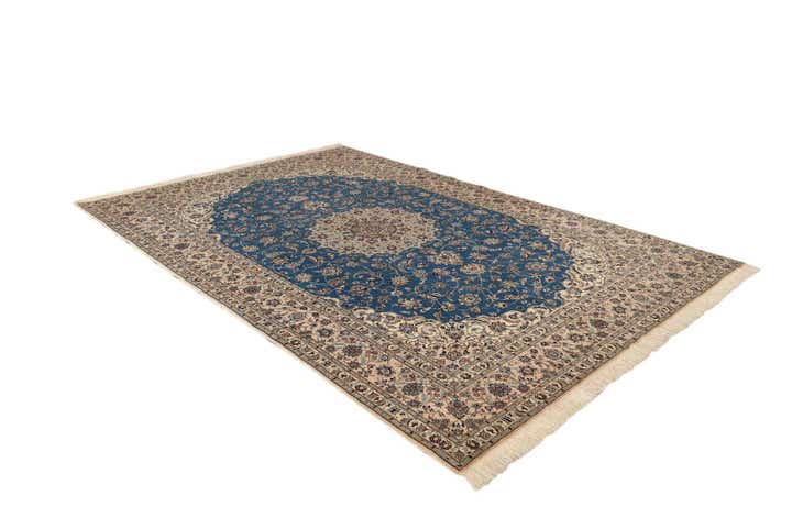 6' 10 x 10' 2 Nain Rug