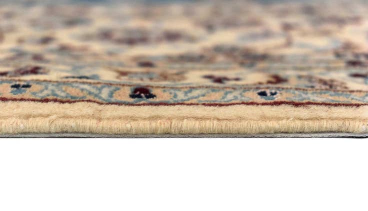Detail image of 6' 10 x 10' 2 Nain Rug