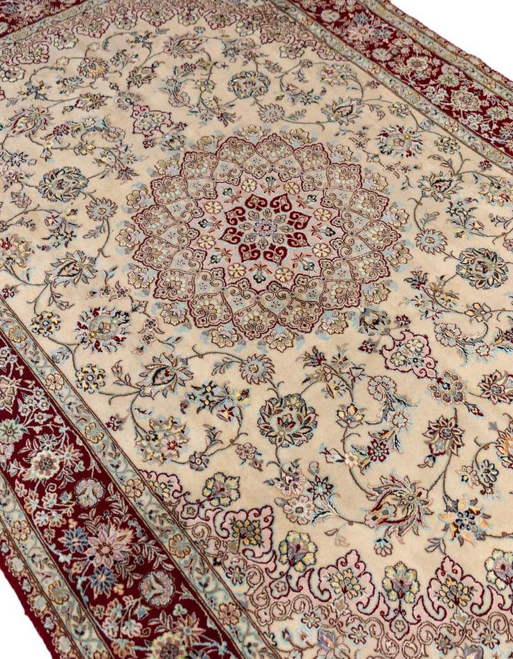 Detail image of 6' 4 x 9' 7 Nain Rug