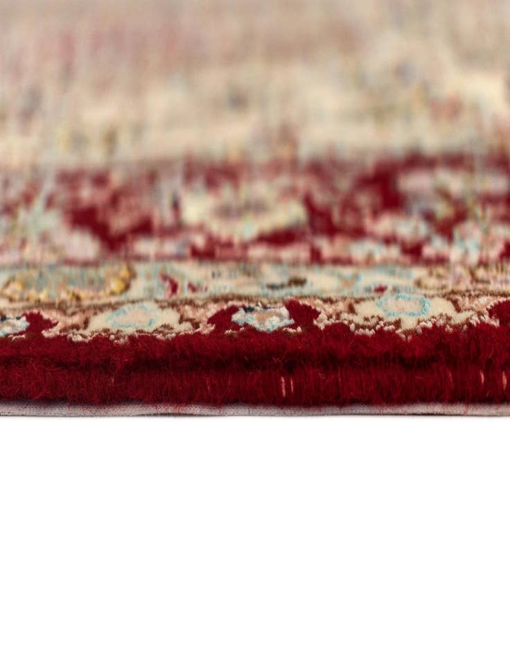 Detail image of 6' 4 x 9' 7 Nain Rug