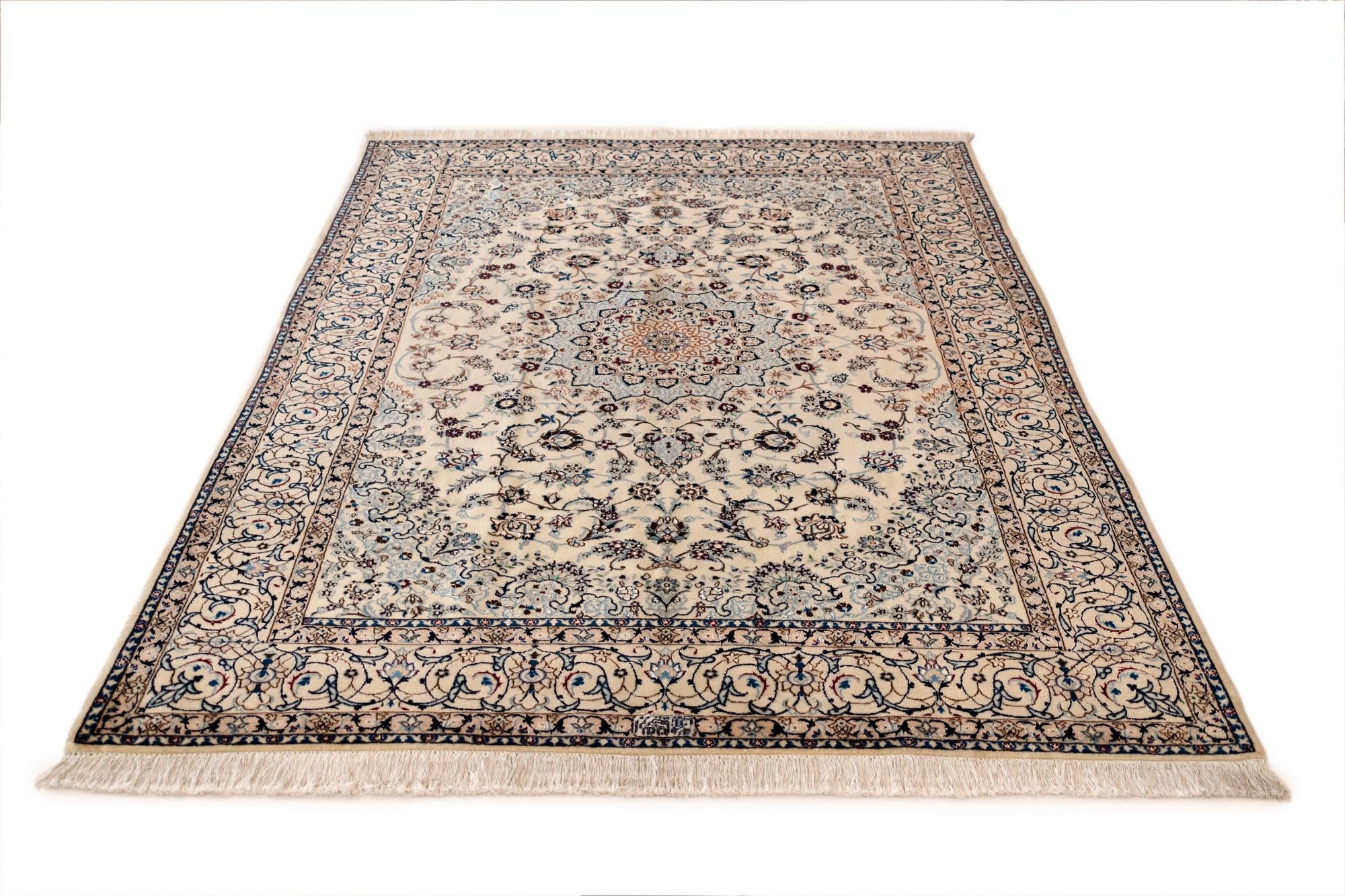 5' 5 x 8' 6 Nain Rug