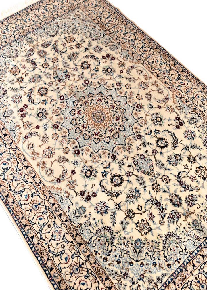 5' 5 x 8' 6 Nain Rug